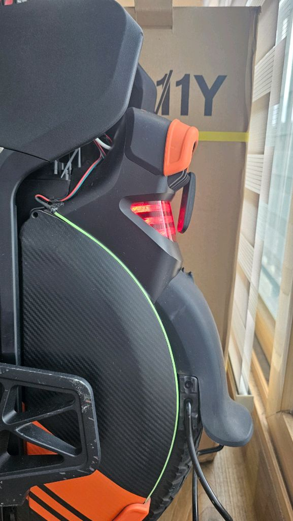 v11y 인모션 전동휠 판매 이미지