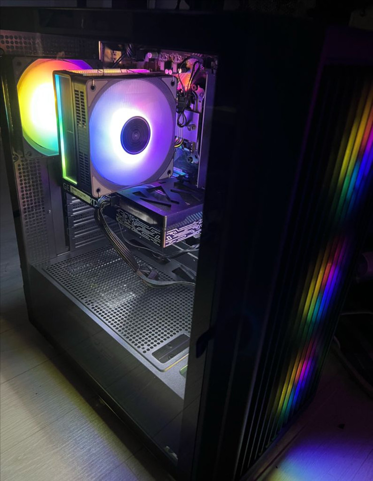 [게이밍 컴퓨터] RTX 5060/9600X/1TB 데스크탑 PC 본체 이미지