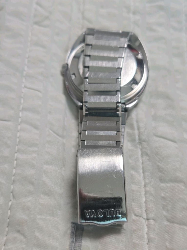 부로바빈티지 오토매틱 시계 이미지