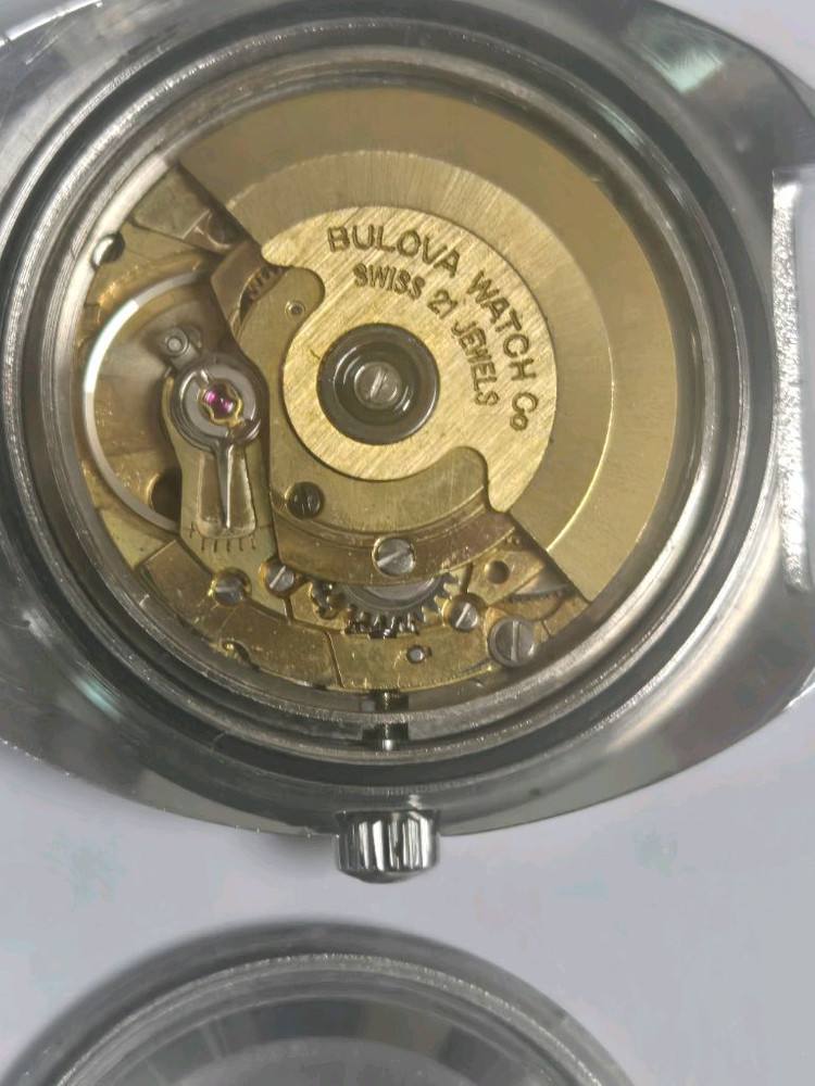 부로바빈티지 오토매틱 시계 이미지