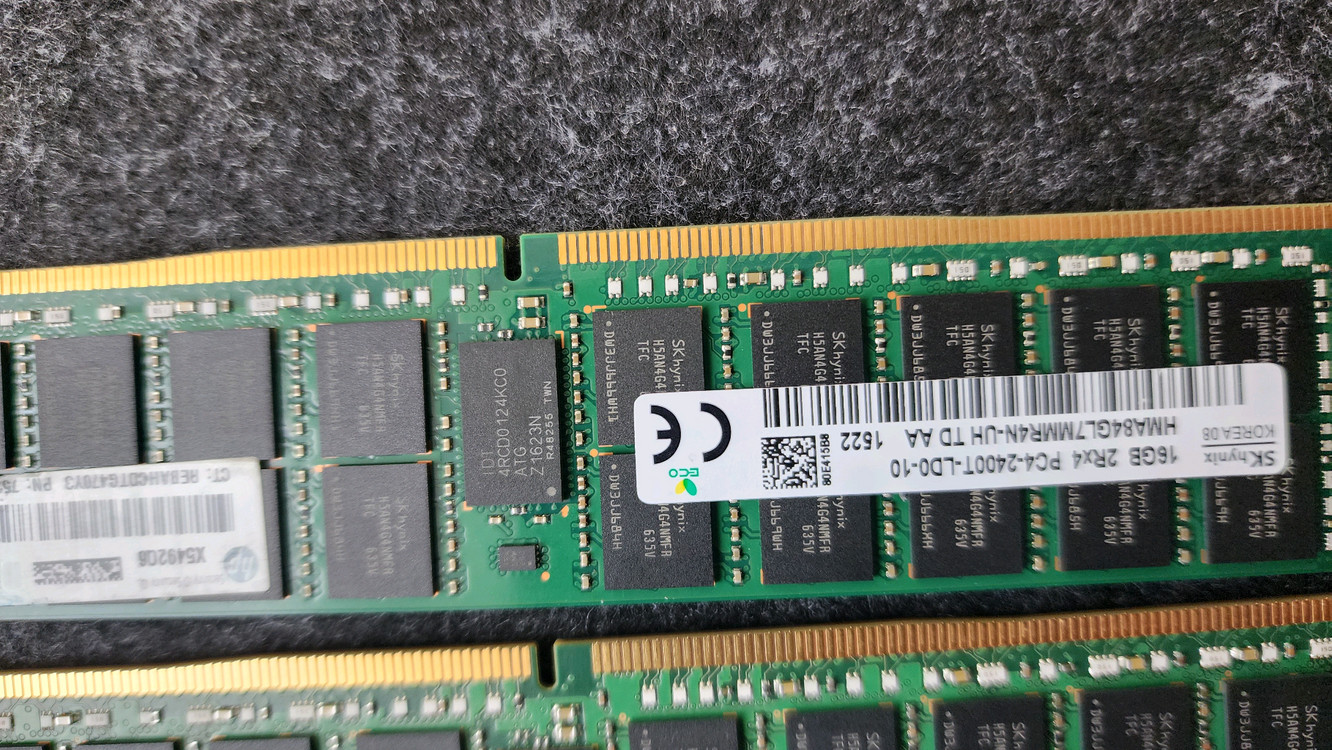 DDR4 하이닉스 램16GB 서버 ecc reg 이미지