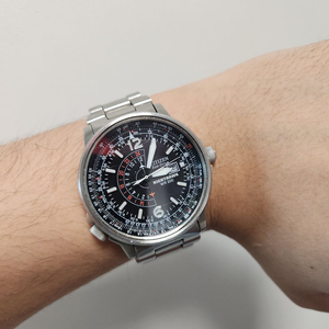 시티즌 나이트호크 파일럿 시계 이미지