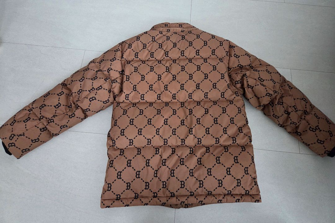 엠엘비키즈 패딩145사이즈. 이미지