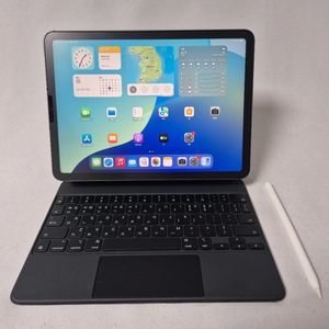 아이패드 에어5세대 256GB 셀룰러 매직키보드 애플펜슬 포함 이미지