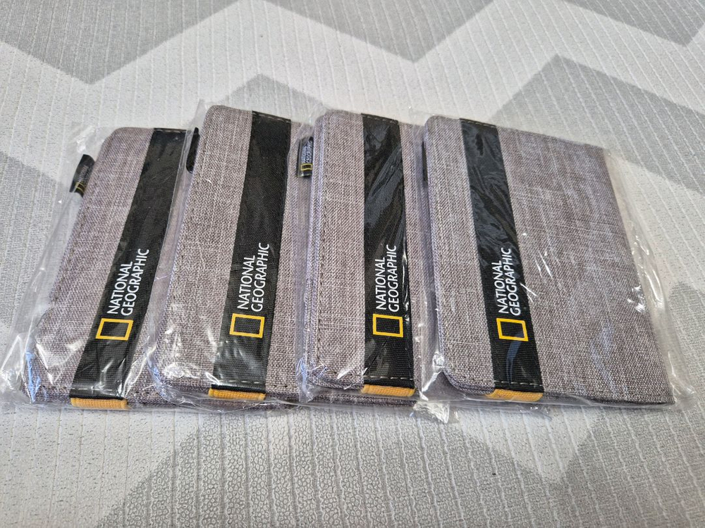 내셔널지오그래픽 두오모 여권지갑 새제품 이미지