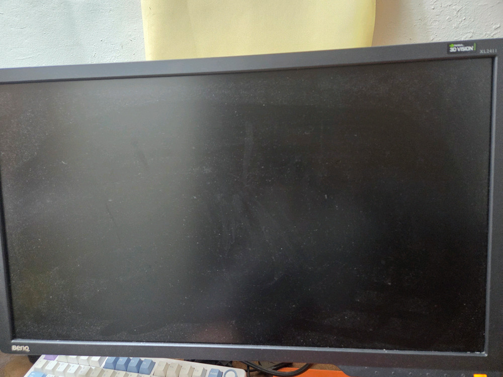 24인치 게이밍 모니터 벤큐2411 이미지