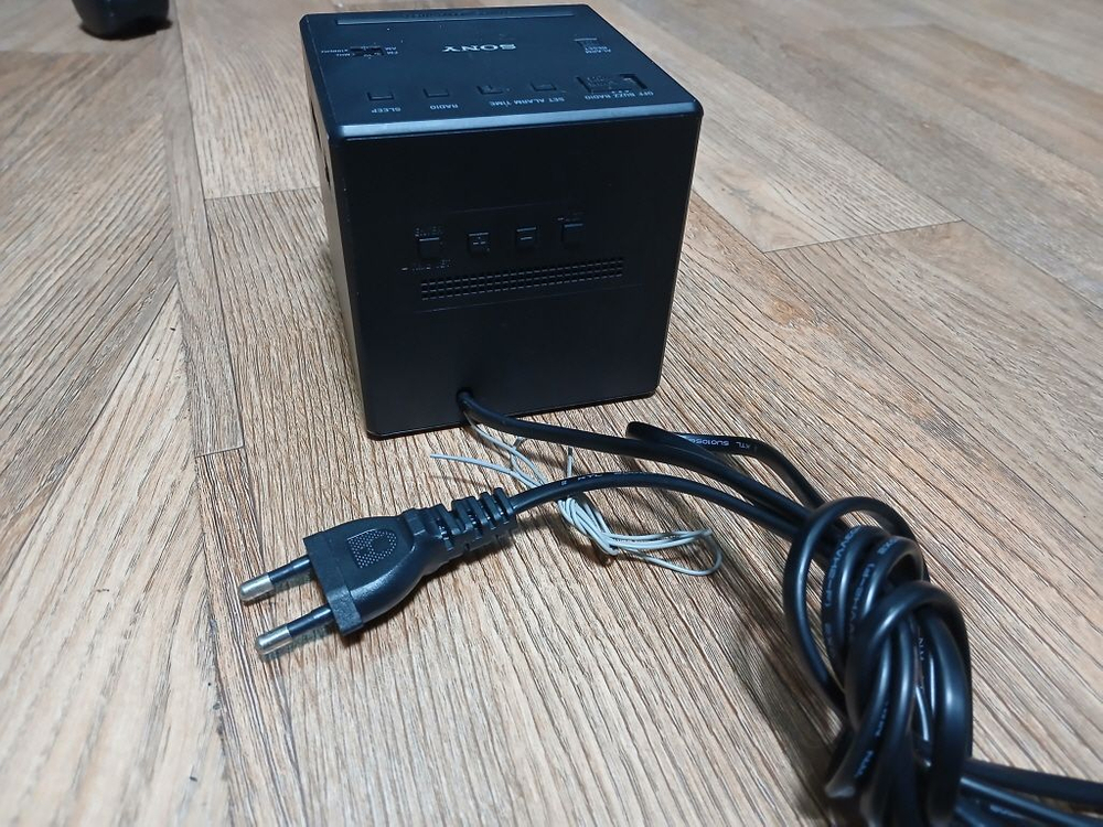 SONY ICF-C1 FM/AM 라디오 전자시계 알람기능 재고2개 이미지