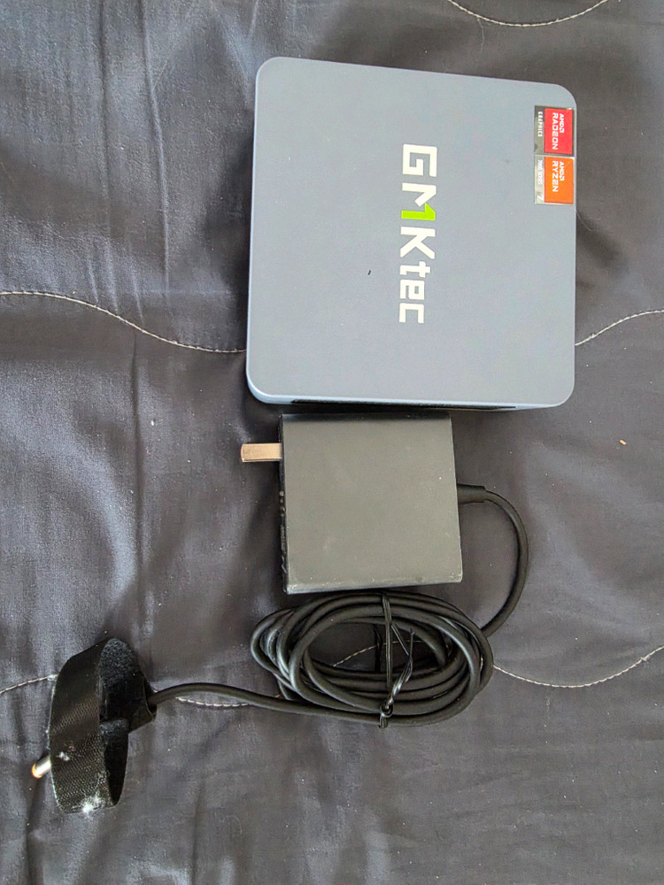 GMKtec K6 베어본 7840hs 미니pc 하자품목 25만 팝니다 이미지