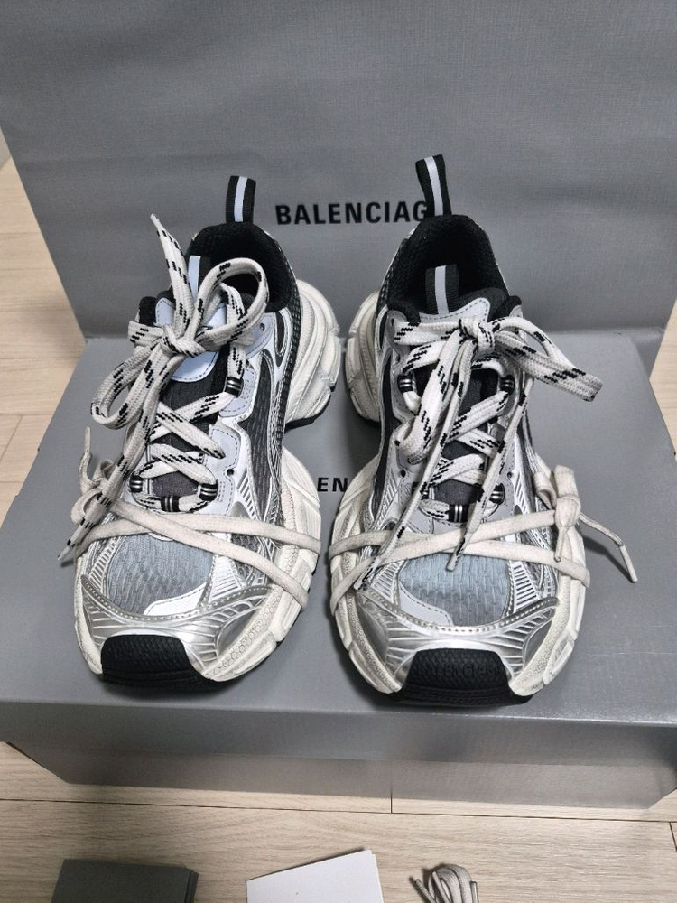 파워정품)발렌시아가 3XL 그래디언트 새상품 풀박스 사이즈40 이미지