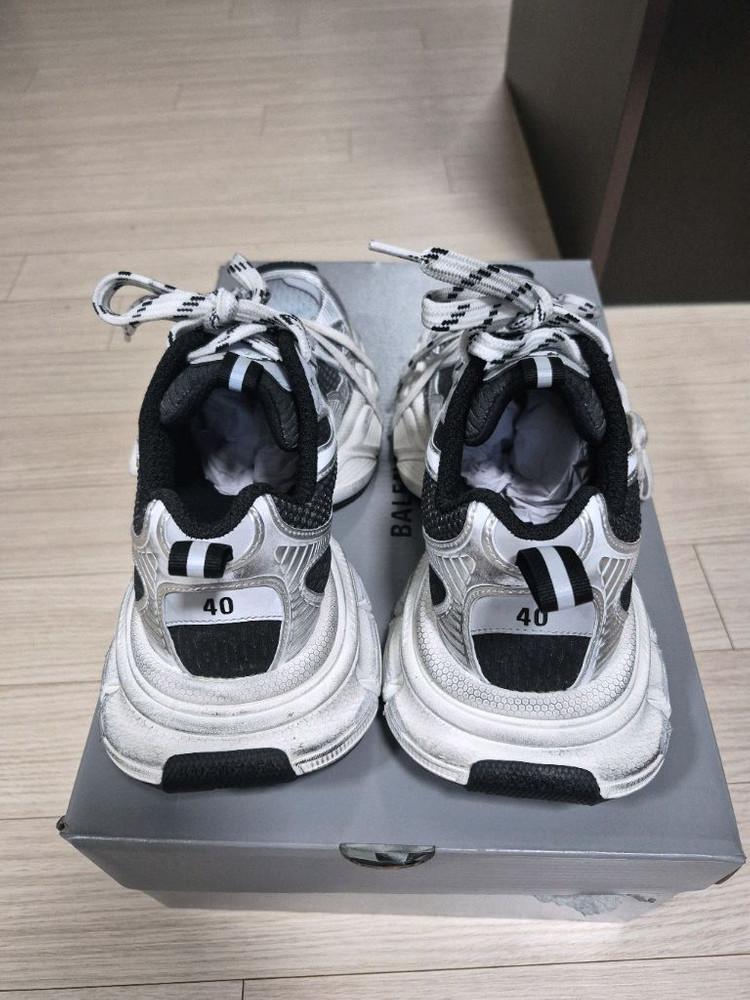 파워정품)발렌시아가 3XL 그래디언트 새상품 풀박스 사이즈40 이미지