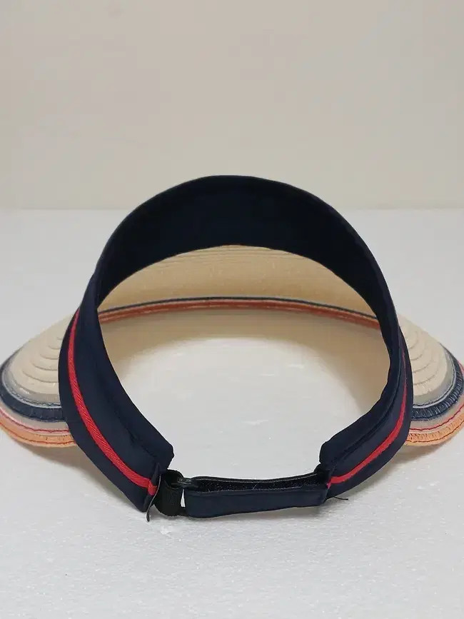 (56) 르꼬끄 스포르티브 썬캡 썬바이저 이미지