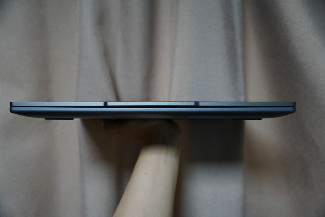 레노버 아이디어패드 5x 14Q8X9 스냅드래곤 OLED 2in1 노트북, 16gb ram, 256gb ssd 이미지