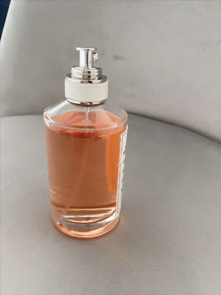 메종 마르지엘라 레플리카 온 어 데이트 이미지