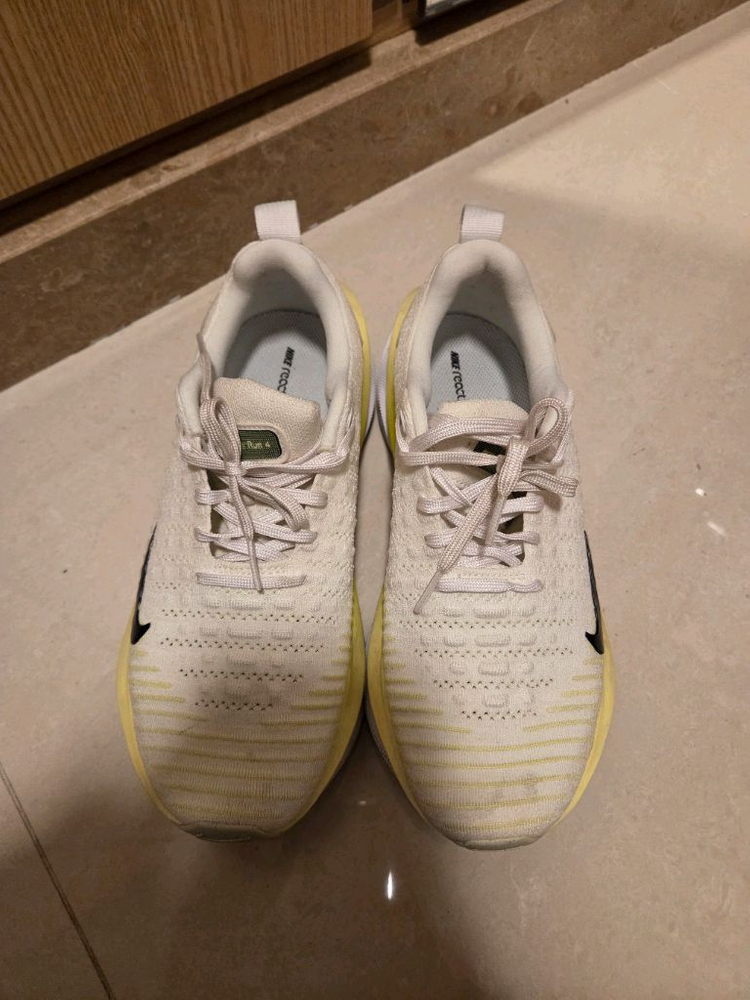 나이키 인피니티런4 255mm 이미지