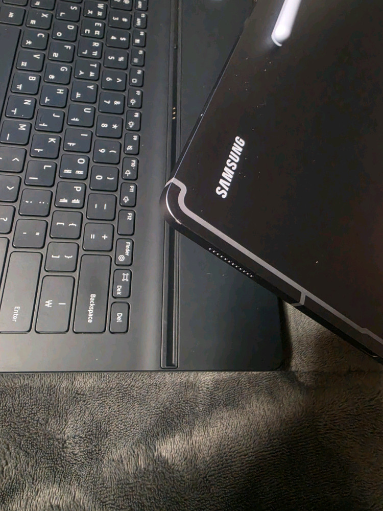 갤럭시탭 S10울트라 512 그레이 와이파이 + 정품키보드 이미지