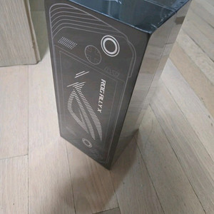 로그 엘라이x 흑갈리 로갈리 미개봉 팝니다! 이미지