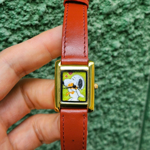 스누피 탱크시계 이미지