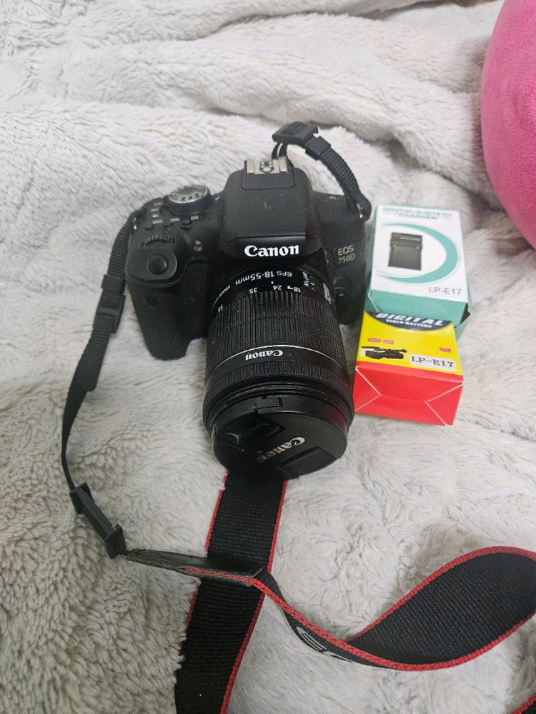 캐논 eos 750d dslr 디지털 카메라 레트로 디카 이미지