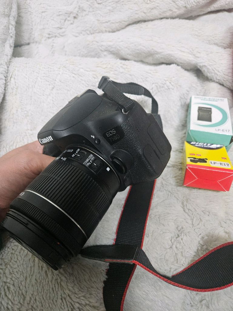 캐논 eos 750d dslr 디지털 카메라 레트로 디카 이미지