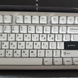 아콘 M1 PRO 8K 키보드 저소음축 팔아요 (새상품급) 이미지