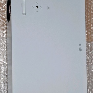 560시간사용 LG 시네빔 HU70LA 4K 빔프로젝터 이미지