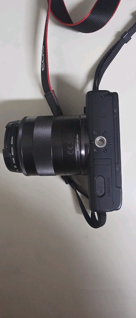 캐논 미러리스 카메라 eos m100 + 18-55mm 렌즈 이미지