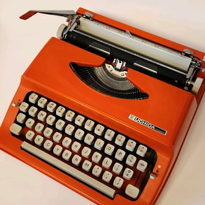 uchida 영문타자기 이미지