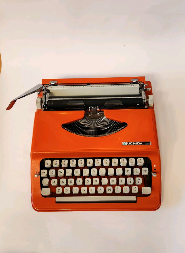 uchida 영문타자기 이미지