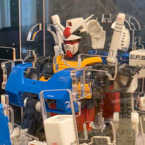 MG 퍼스트 2.0 해체 전시 디스플레이 이미지