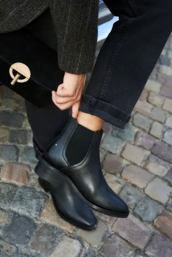 (새상품)바네사브루노 첼시 앵클 부츠 37사이즈(240 이미지