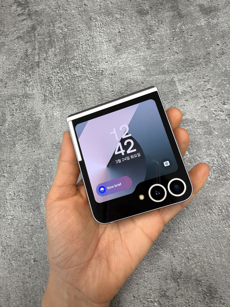 갤럭시 Z플립6 실버 256기가 A급 이미지