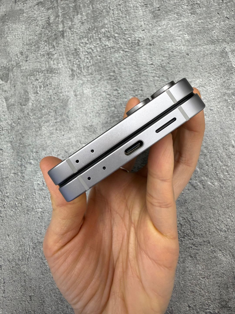 갤럭시 Z플립6 실버 256기가 A급 이미지