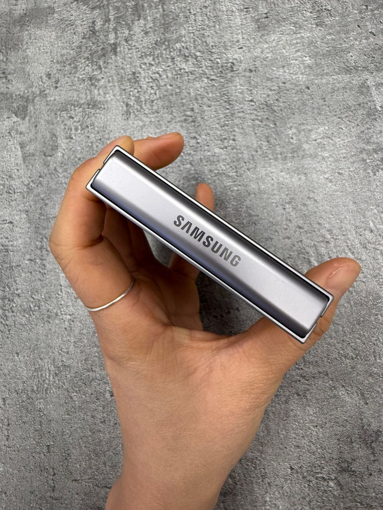 갤럭시 Z플립6 실버 256기가 A급 이미지