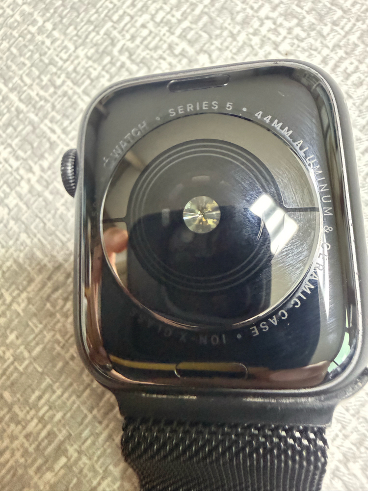 애플워치5 44mm GPS 블랙 이미지