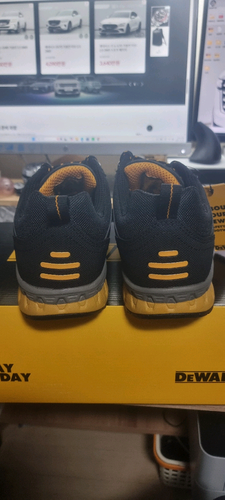 디월트 안전화 285 이미지