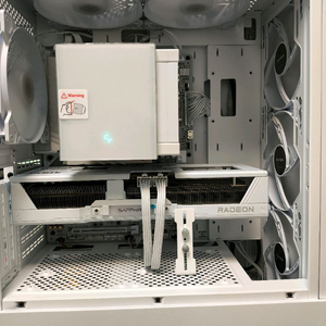 9800x3d 고사양 화이트 pc 팝니다. 이미지