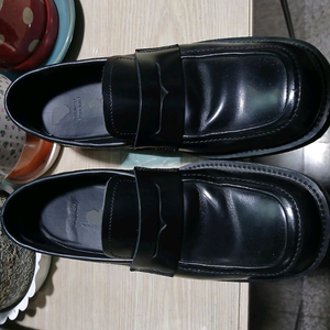 무신사 스탠다드 와이드 스퀘어 페니로퍼 265 이미지