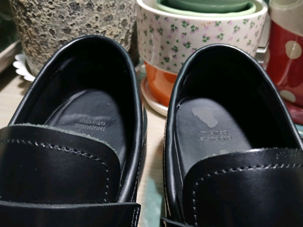 무신사 스탠다드 와이드 스퀘어 페니로퍼 265 이미지