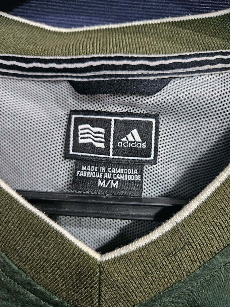 아디다스 올드스쿨 다크그린 남성 오버핏 95~100 브이넥 바람막이 웜업 이미지