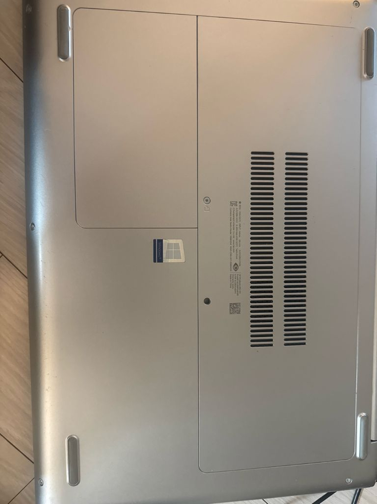 15인치 노트북 i5-8250u 16램 이미지