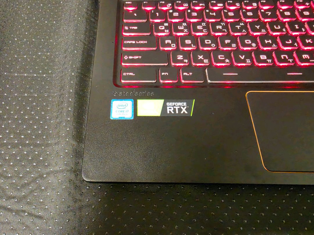 MSI 게이밍 노트북, 17.3인치, RTX2070, 1TB, 16GB 이미지
