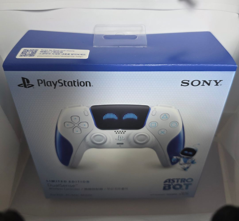 PS5 아스트로봇 듀얼센스 이미지