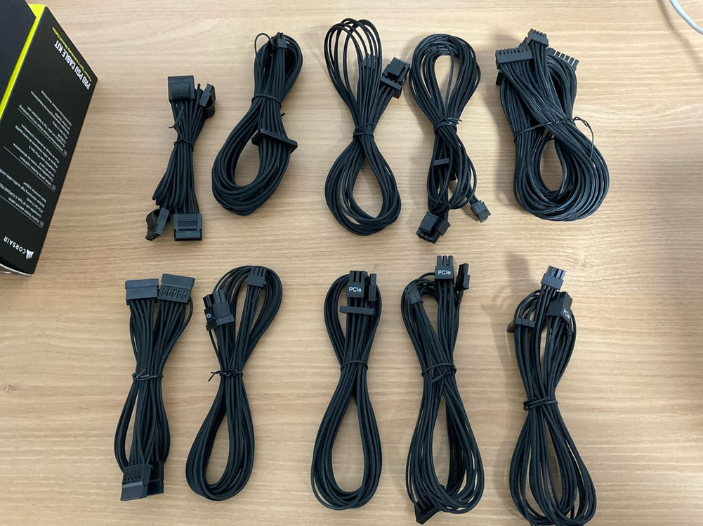 커세어 파워 프리미엄 개별 슬리브 처리 타입 5 PSU 케이블 프로 키트 블랙 팝니다. 이미지