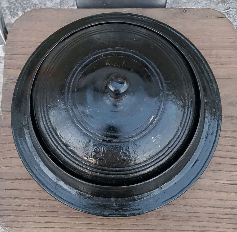 (중고)안성 무쇠가마솥 팝니다(18CM) 이미지