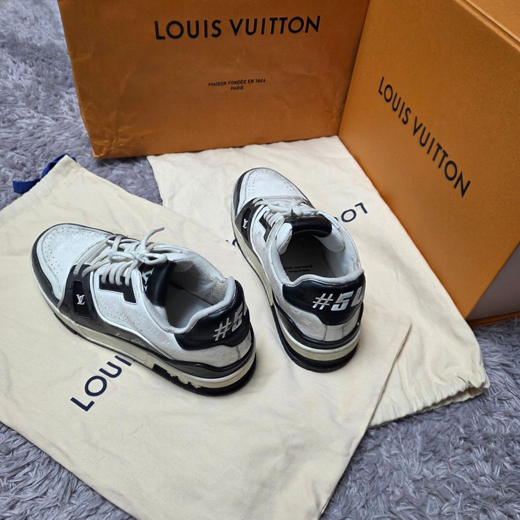 {클로젯}[6.5]루이비통 LV 트레이너 #54 스니커즈 블랙 이미지