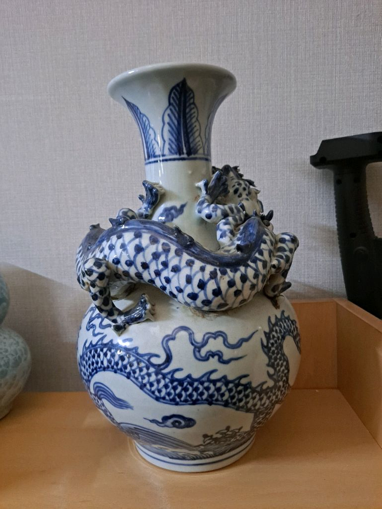 청화백자 용 장식 화병 (인테리어용 / 약간 파손) 이미지