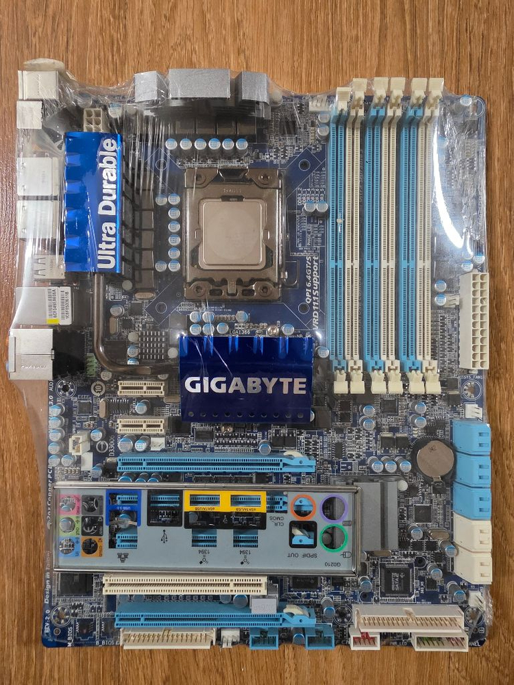 X58 보드 + 6코어 CPU(GA-X58-UD3R/백패널 없음) 이미지