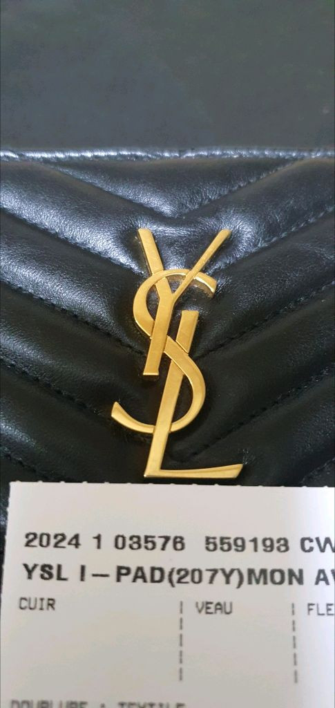 입생로랑 생로랑 뉴미듐 클러치백 정품S급(보증서O)구찌프라다루이비통디올고야드샤넬셀린느보테가생로랑발렌시아가버버리가방 이미지