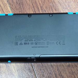 닌텐도 2ds xl + 튀동숲 + 산리오 아미보 카드 이미지