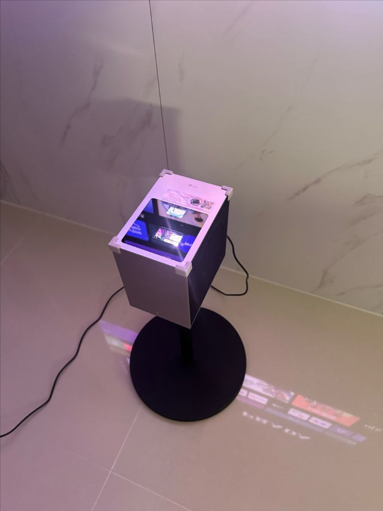 LG 시네빔 쇼츠 PU615U 프로젝터 이미지